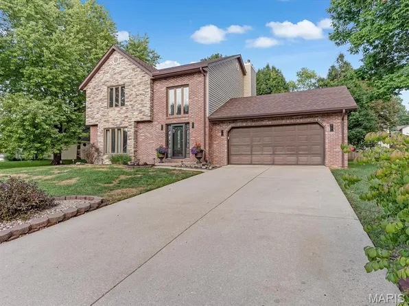 130 Jamie Lynn Dr, Glen Carbon, IL 62034