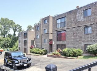 310 Atlantic St SE #302B, Washington, DC 20032