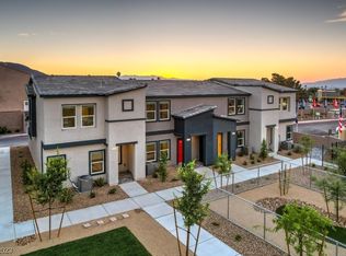 562 Foothills Dr, Henderson, NV 89002