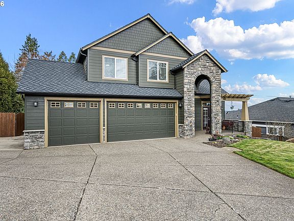 3rd image of 1401 Ranier Loop NW