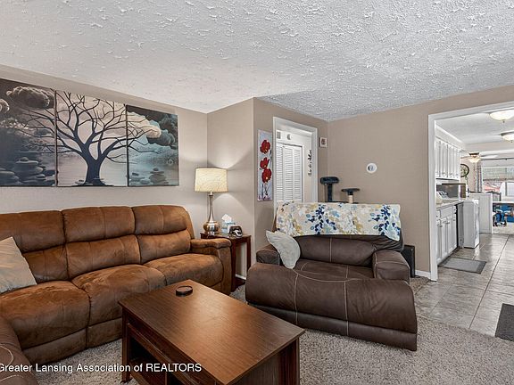 5th image of 1109 Westfield Rd