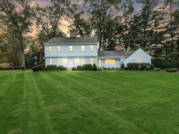 21 Salem Rd, Longmeadow, MA 01106
