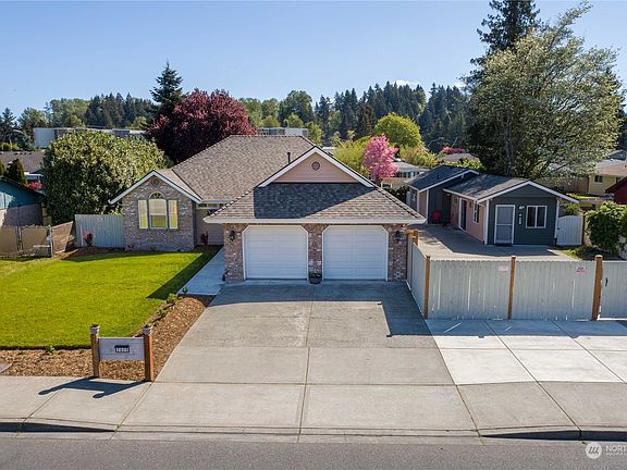 2nd image of 2020 M Street SE