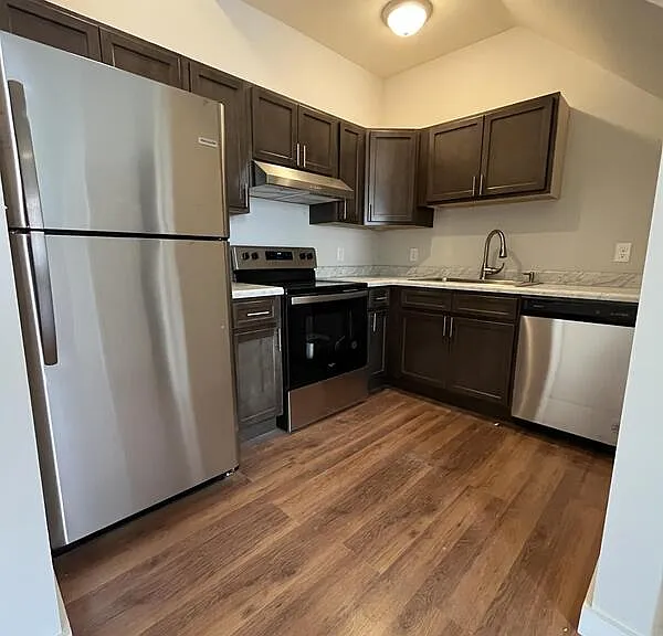 110 Lark St #1 — Photo 2