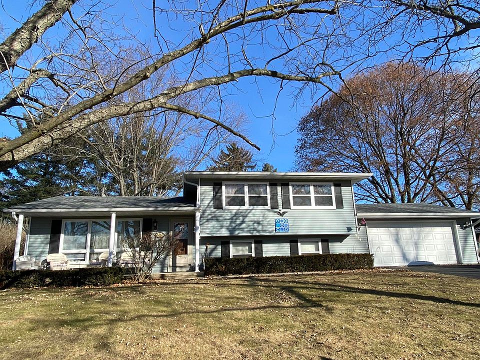 1st image of 9239 391st Ave