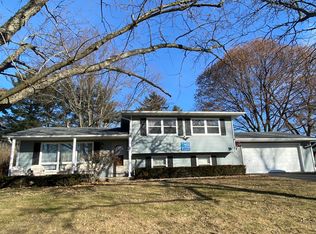 9239 391st Ave, Genoa City, WI 53128