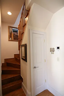 Rented by JK Dansar Corp | media 37