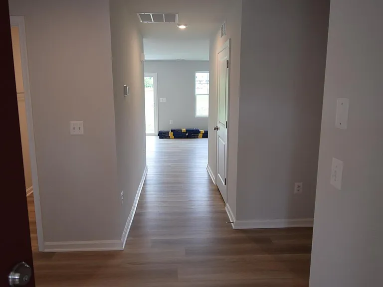 34 Diana Ct — Photo 5