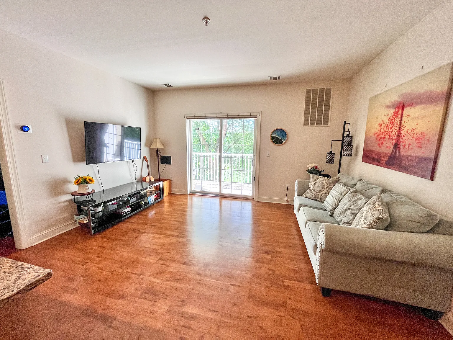 2 bed, 1183 sqft, $3,200 — Photo 3