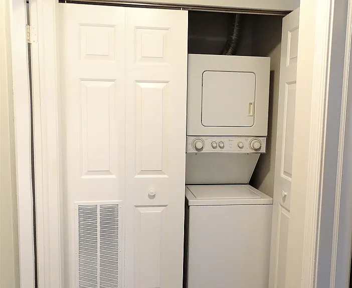128 Hilldale Dr #Q — Photo 6