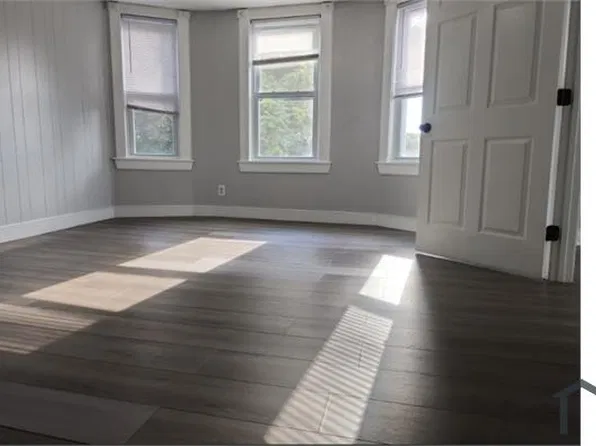 104 Norfolk St, Worcester, MA