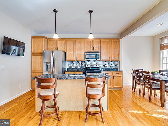 5th image of 5572 Jowett Ct