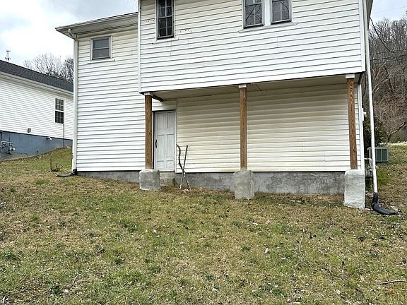 5th image of 1102 E Market St
