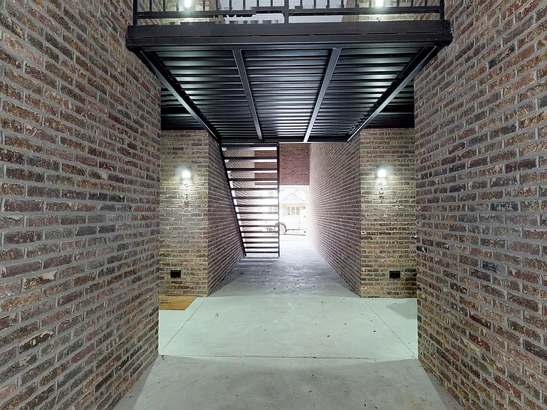 407 Olympic Ln — Photo 13