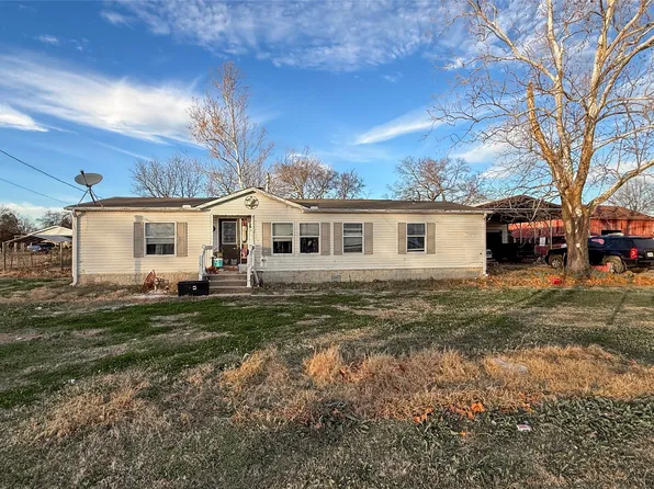 2449 E Fm 120, Denison, TX 75021