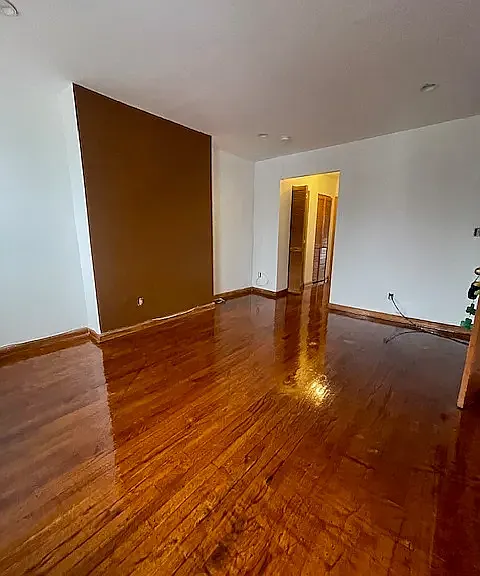 2932 Avenue T #1 — Photo 2