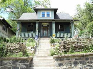 2021 W 4th St, Duluth, MN 55806