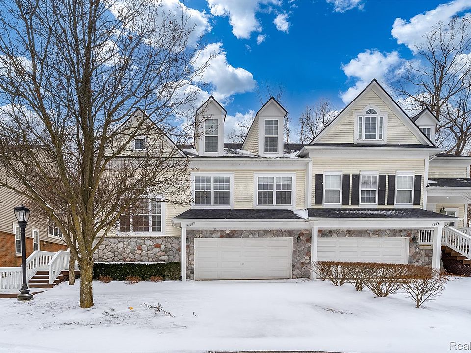 1st image of 638 W Bluff Ct #31