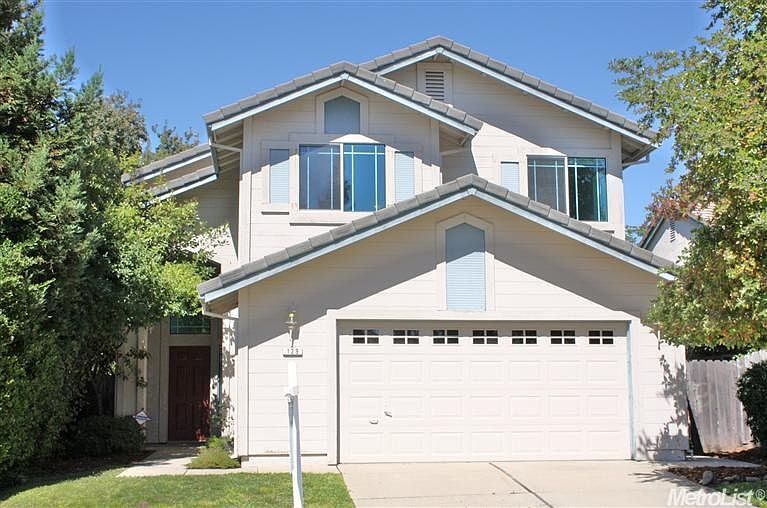 1st image of 129 Oxburough Dr