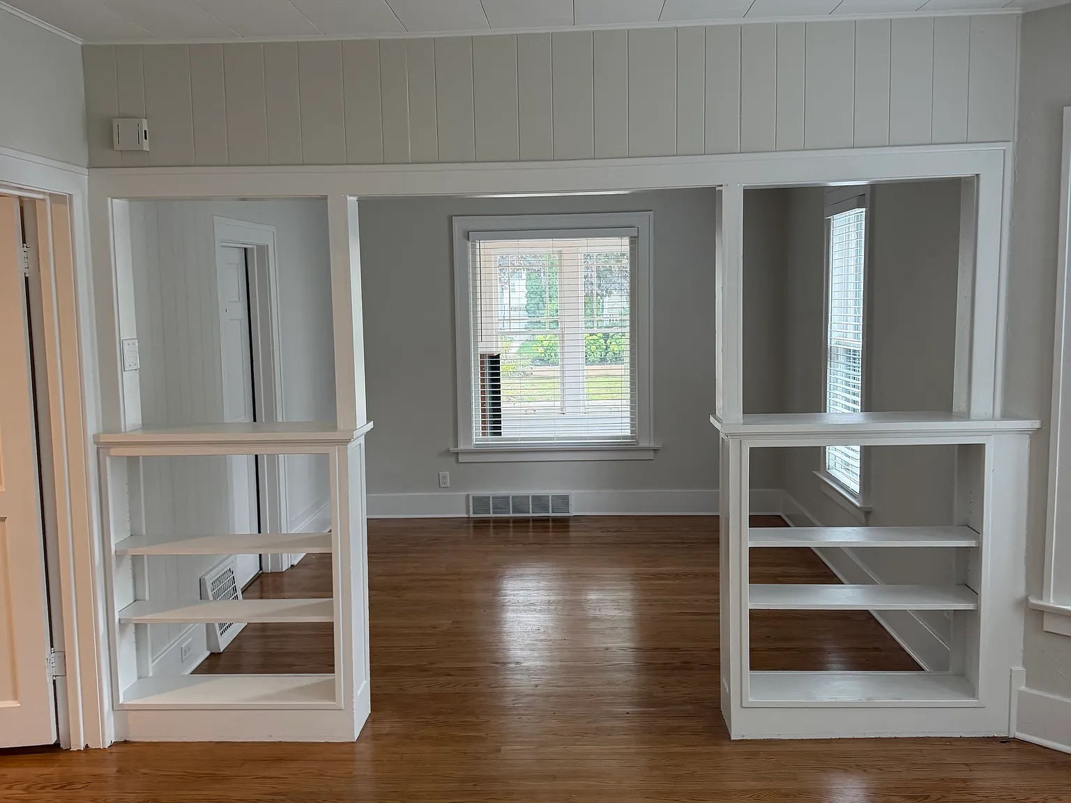 2 bed, 1100 sqft, $1,700 — Photo 3
