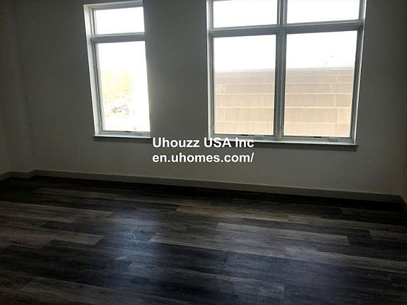 4th image of 180 Telford St Unit 405