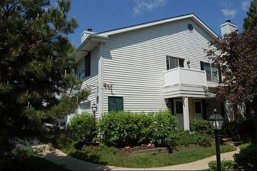 2nd image of 527 Willowcreek Ct