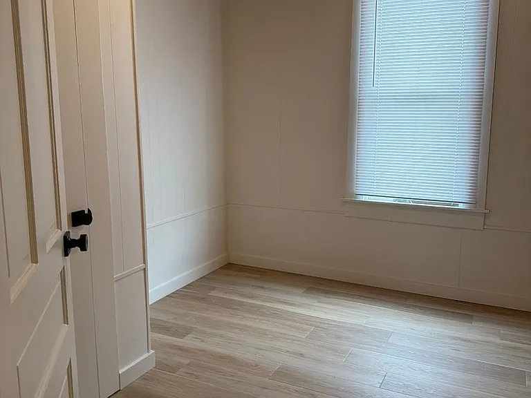 1489 G St — Photo 11