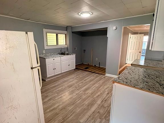 3rd image of 460 5th Ave APT 1