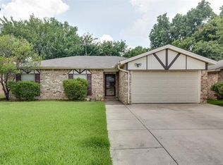 2720 W Oakdale Rd, Irving, TX 75060