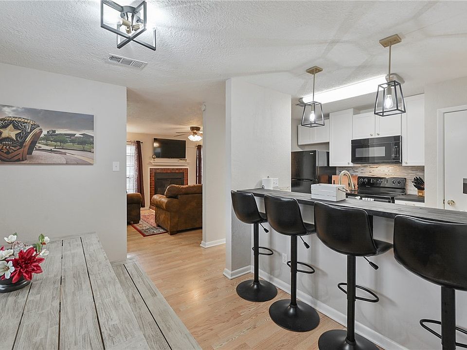 1st image of 3011 Bluestem Dr