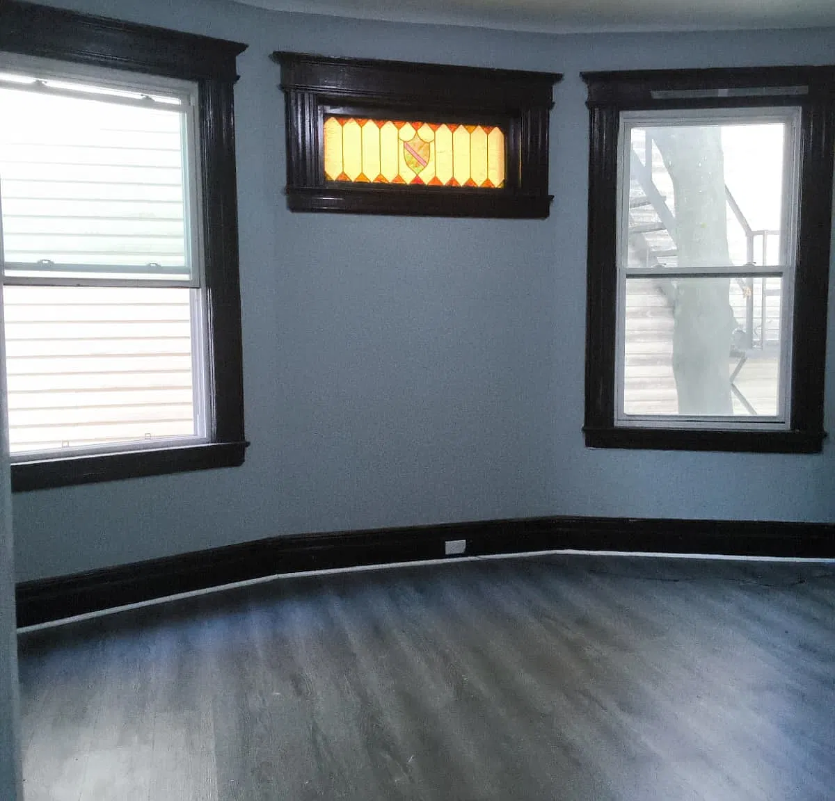 4 bed, $2,300 — Photo 2