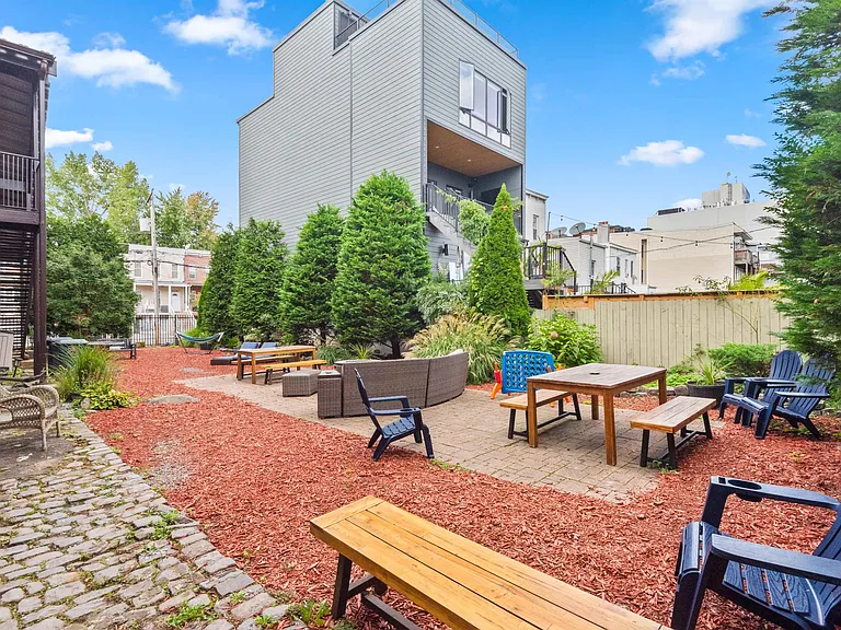 300 Communipaw Ave #211 — Photo 24