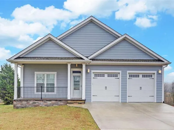288 Towerview Cir, Mount Airy, GA 30563