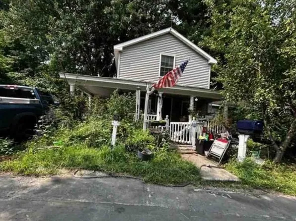 28 Russ Ln, Bristol, CT 06010