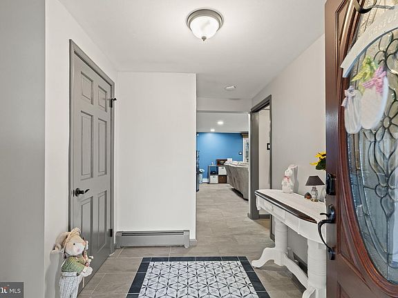 5th image of 4901 Reedman Ave