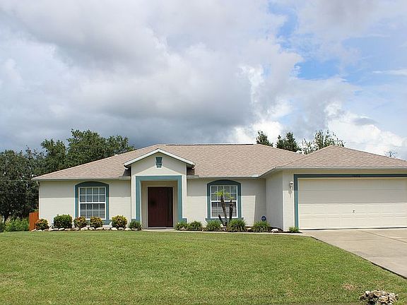3rd image of 10456 Vanessa Ave