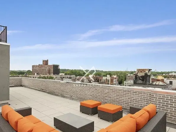 39 East 21st Street image 22 of 25