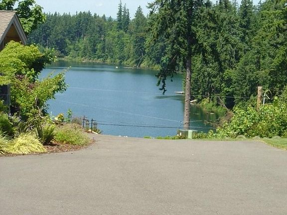 5th image of 23059 SE Lake Wilderness Dr S