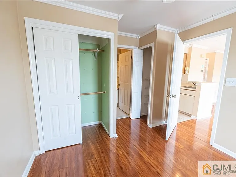 336 Cozzens Ct — Photo 46