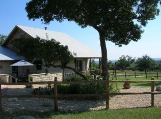 365 Double C Rd, Fredericksbrg, TX 78624