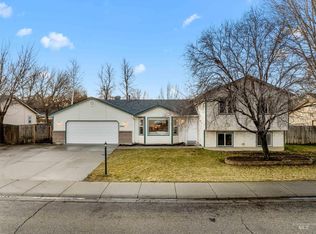 2467 E Clarene St, Meridian, ID 83646