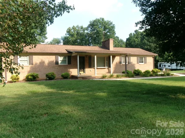 5934 Saint Peters Church Rd, Conover, NC 28613