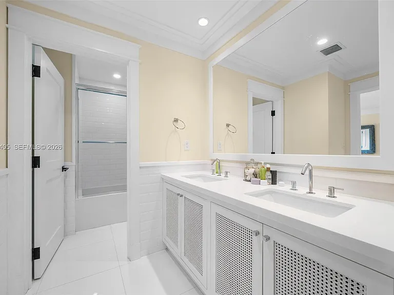 6831 Sunrise Ct — Photo 37