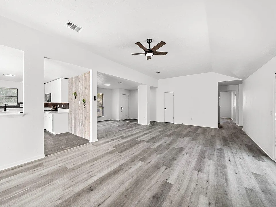 1022 Western Meadows Dr