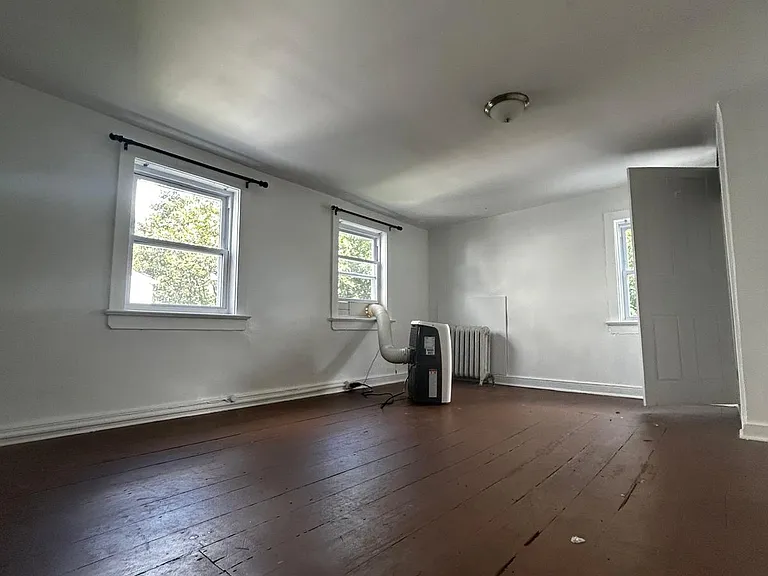 42 Manheim St #2 — Photo 5