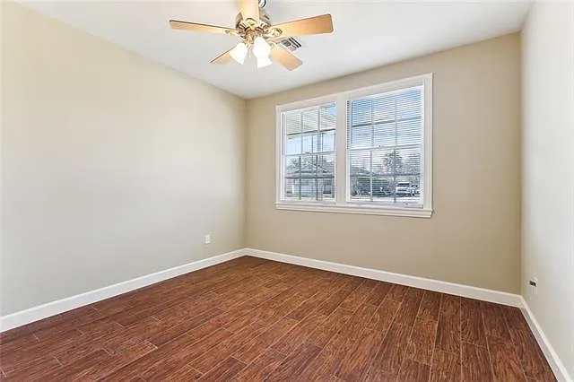 129 Stewart Ave — Photo 9
