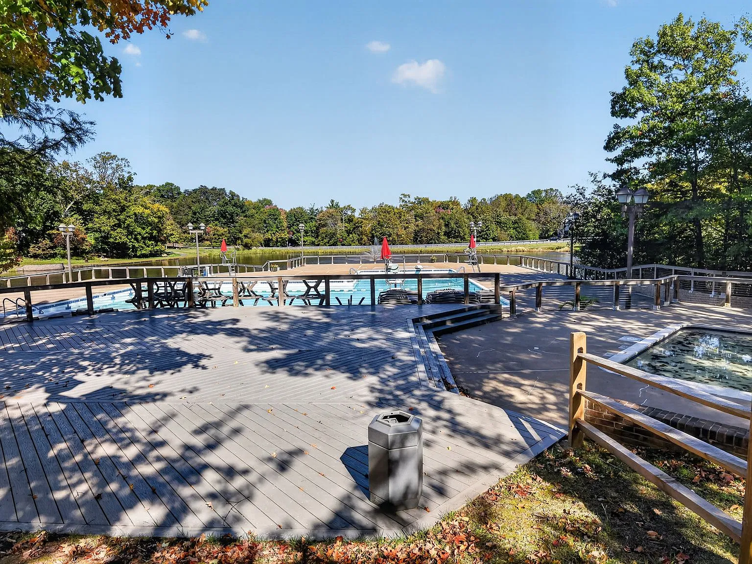 3 bed, 2520 sqft, $3,250 — Photo 4
