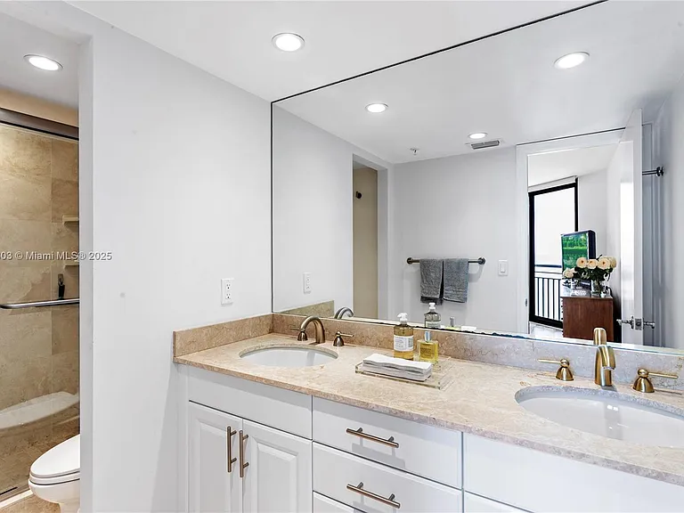 3000 N Ocean Dr #20A — Photo 14