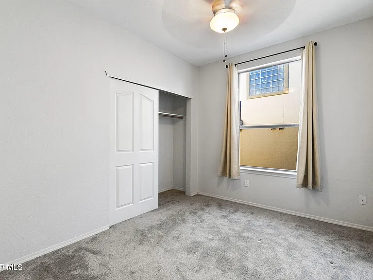 6401 Franklin Ridge Dr — Photo 18
