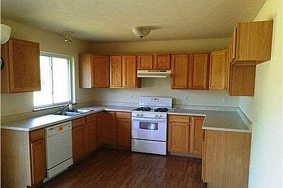 5th image of 108 Heath Cliff Dr SE